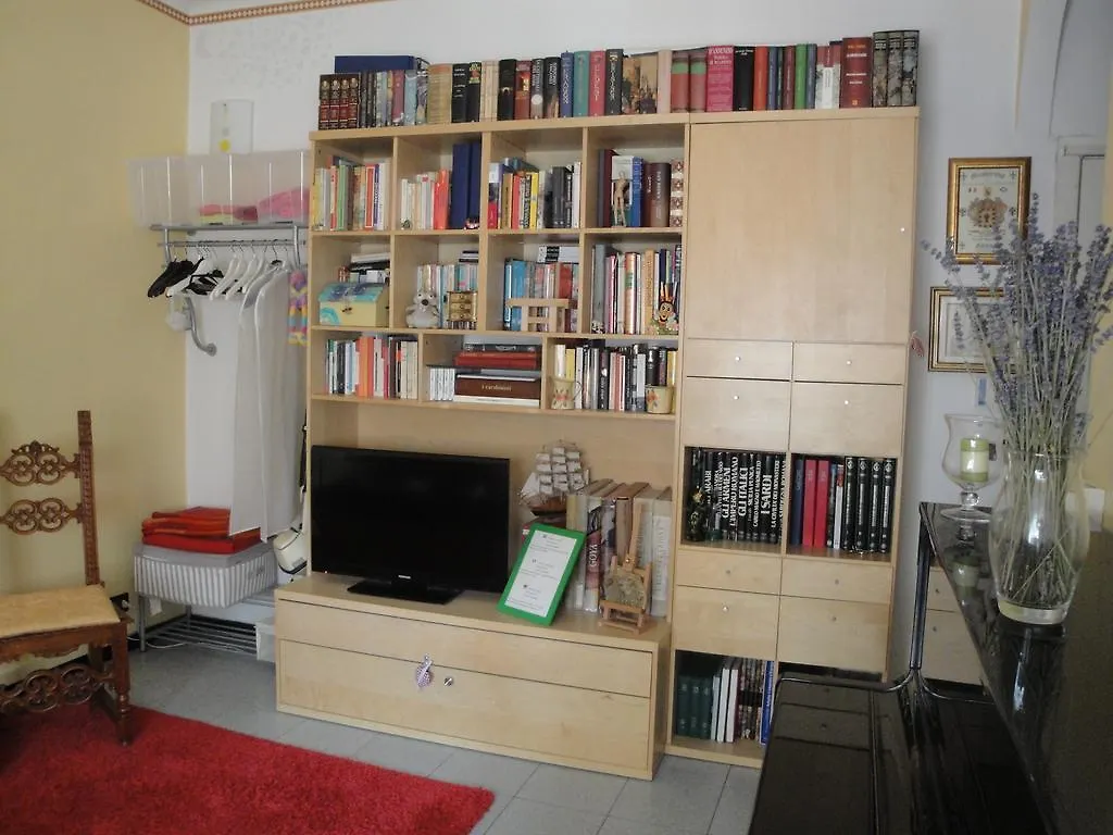 Via Sebino Apartment Milan
