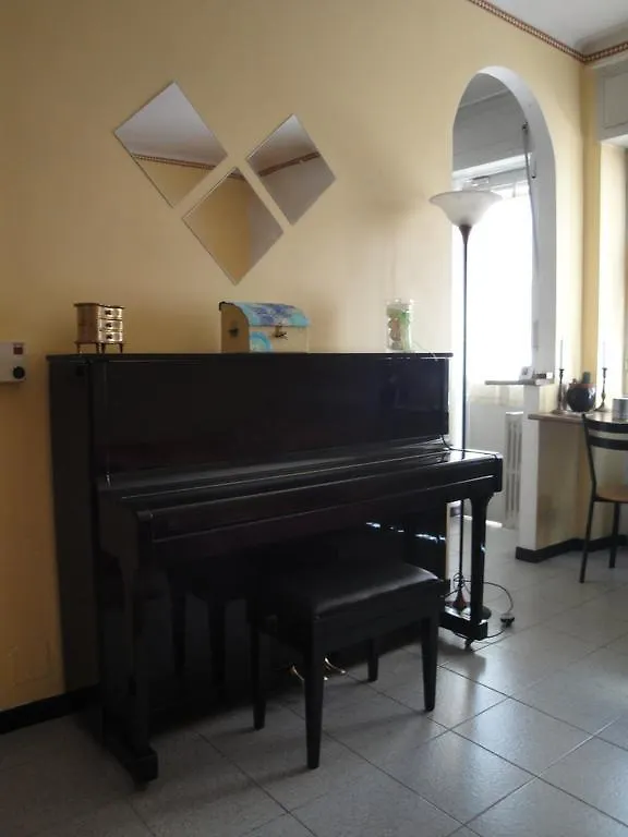 Via Sebino Apartment Milan